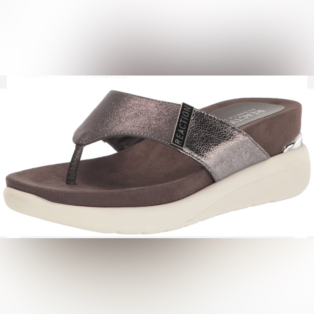 -NEW Kenneth Cole Reaction Women's Blaire Thong Flat Sandal - Size: 5.5